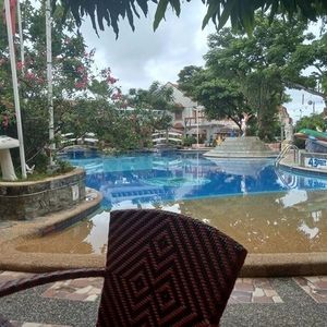 Meet your Posher, Roger